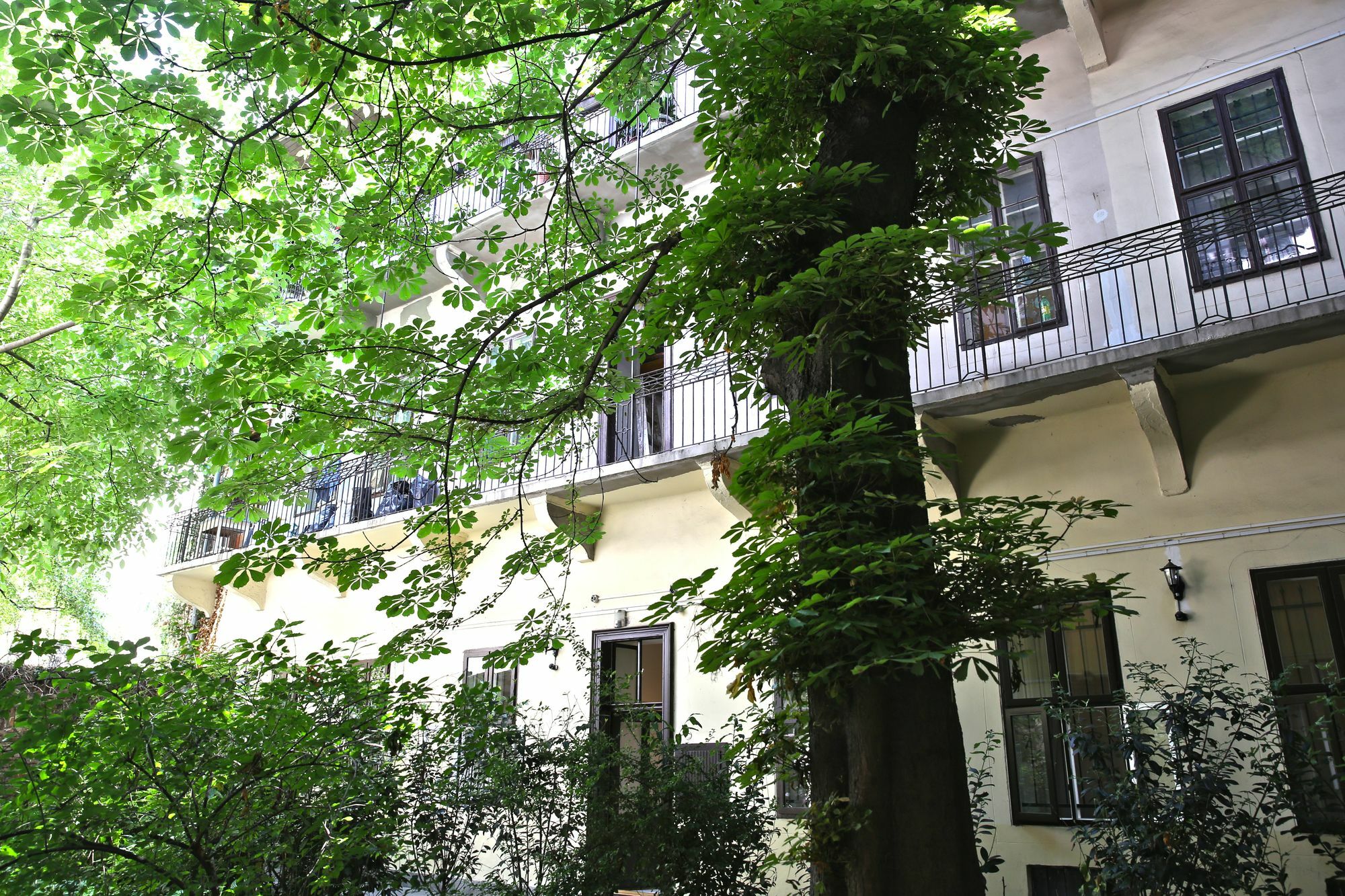 Amber Gardenview Downtown Budapest
