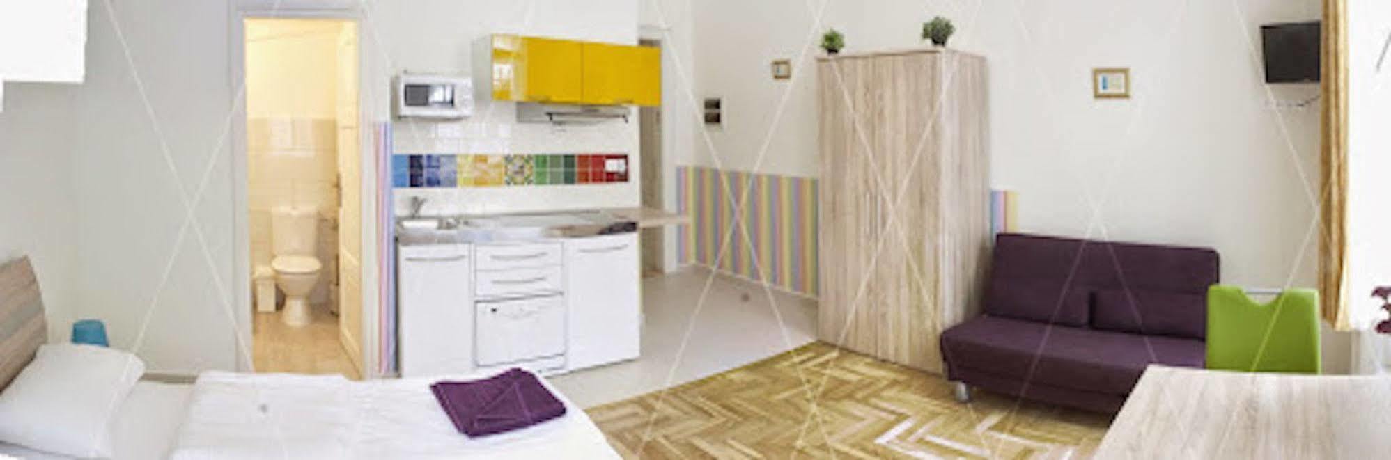 Amber Gardenview Aparthotel Budapest