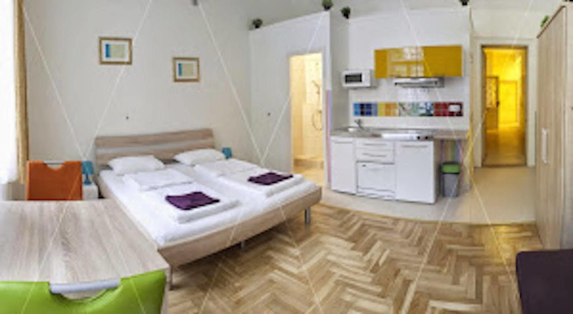 Amber Gardenview Aparthotel